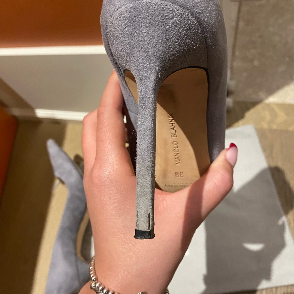 Manolo Blahnik Gray Suede Pumps - Picture 9 of 15